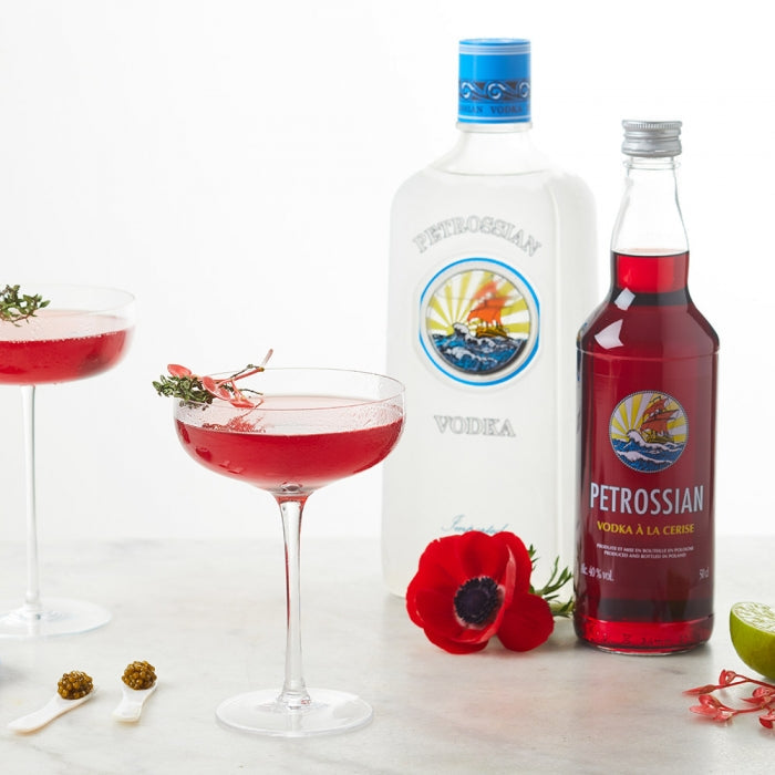 Cocktail de l'amour, vodka à la cerise, ginger beer et citron vert