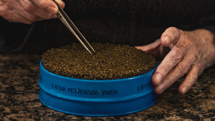 Tout savoir sur la maturation du caviar : Secrets et techniques