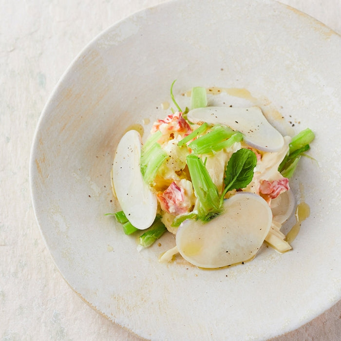 Raviole au Crabe Royal et rémoulade de navet nouveau par Éric Guérin