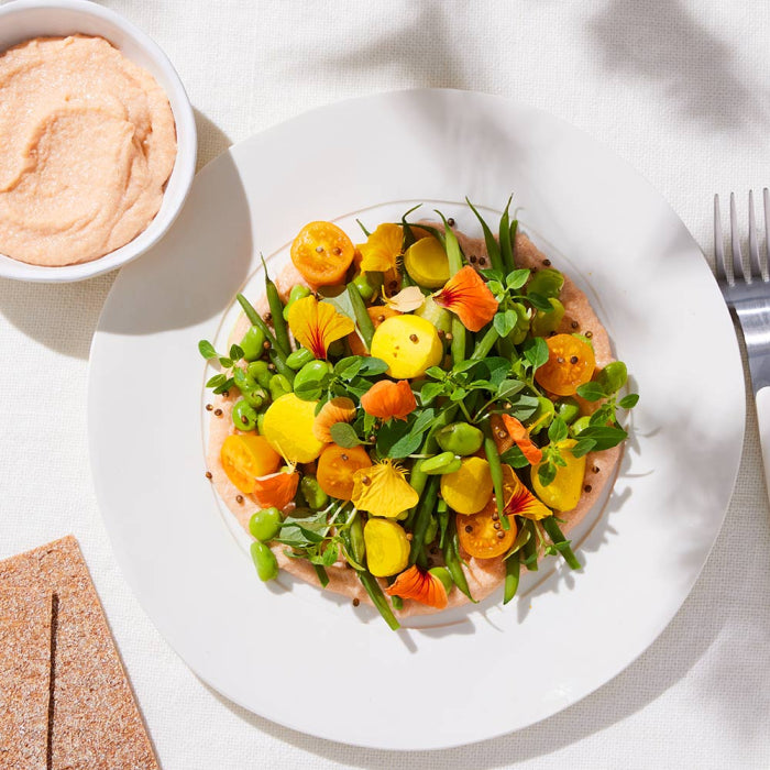 Assiette de légumes et tarama au Maviar 1950®