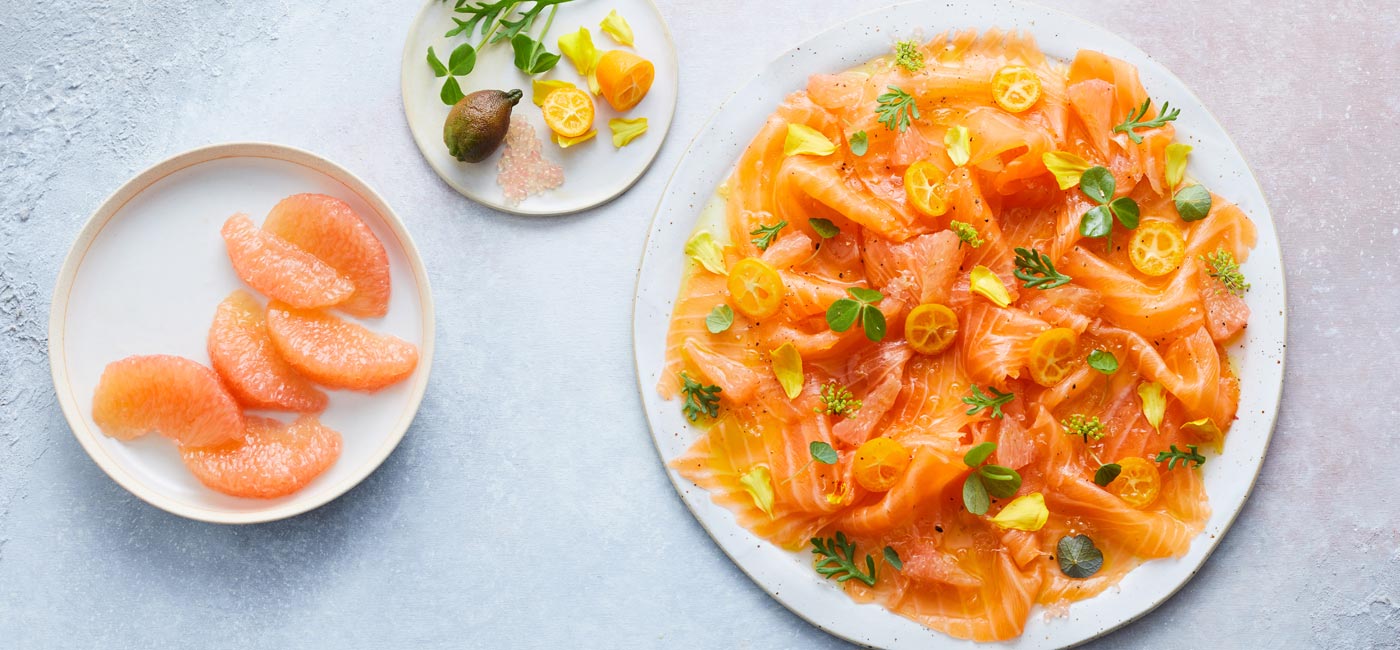 Carpaccio van gerookte zalm, citrus marinade 