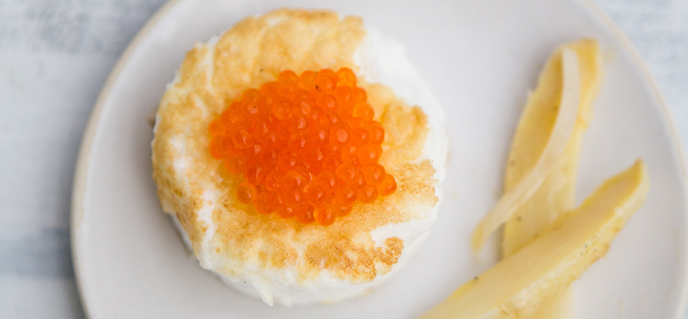 Omelette and salmon roe