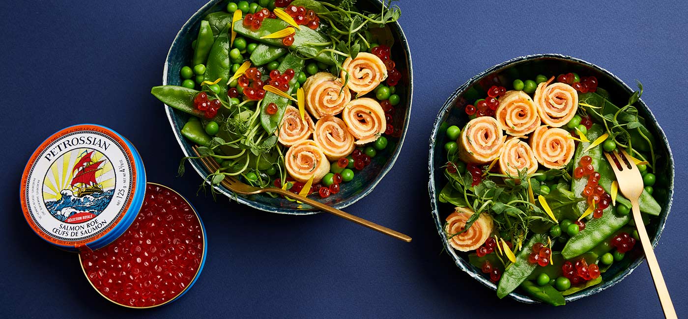 Spring bowl with smoked salmon and salmon roe