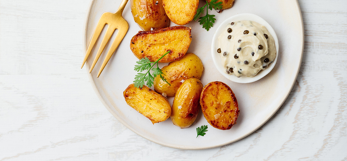 Pommes de terre sautées et crème fraîche au caviar