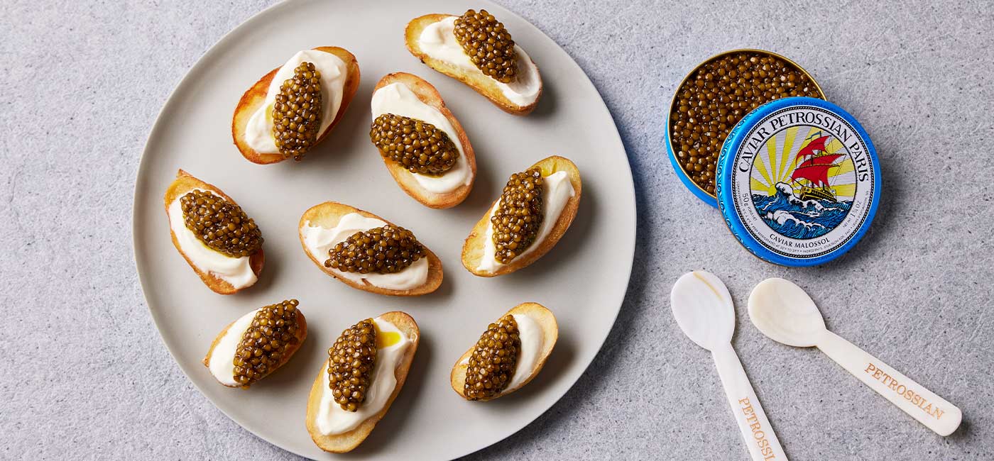 Pommes de terre grenaille rôties, crème fraîche et caviar Daurenki® 